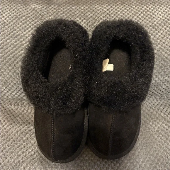 Girls Cat & Jack Fur-Lined Slippers - Picture 11 of 16